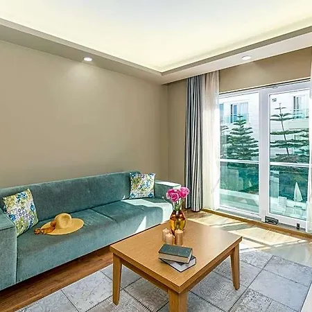 The Apartmanhotel 4*