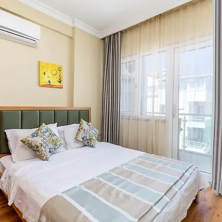 The מלון דירות 4*