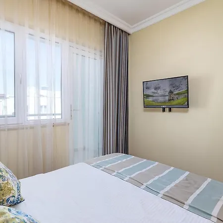 מלון דירות The 4*